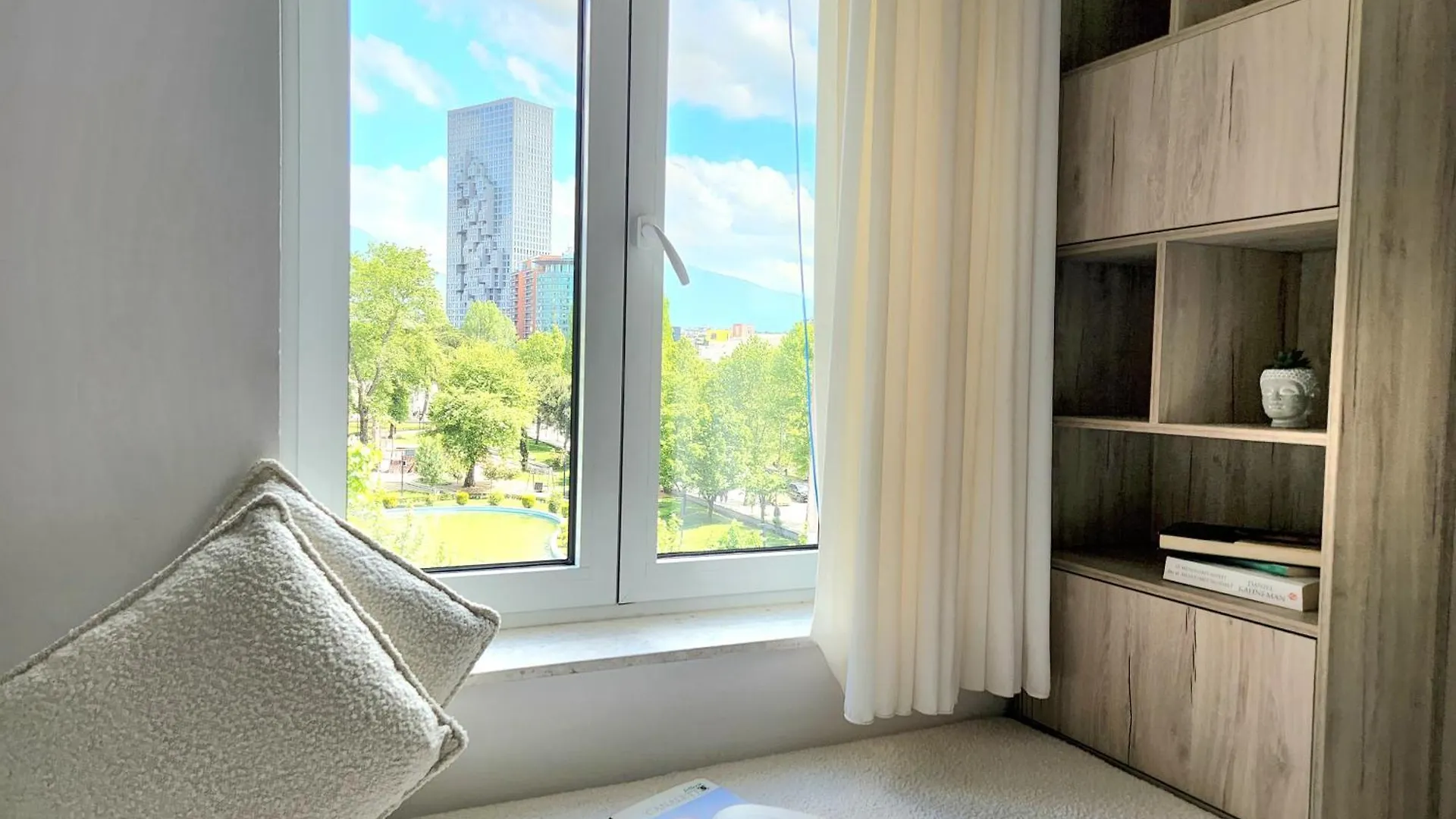 Central Tirana Apartment Getaway