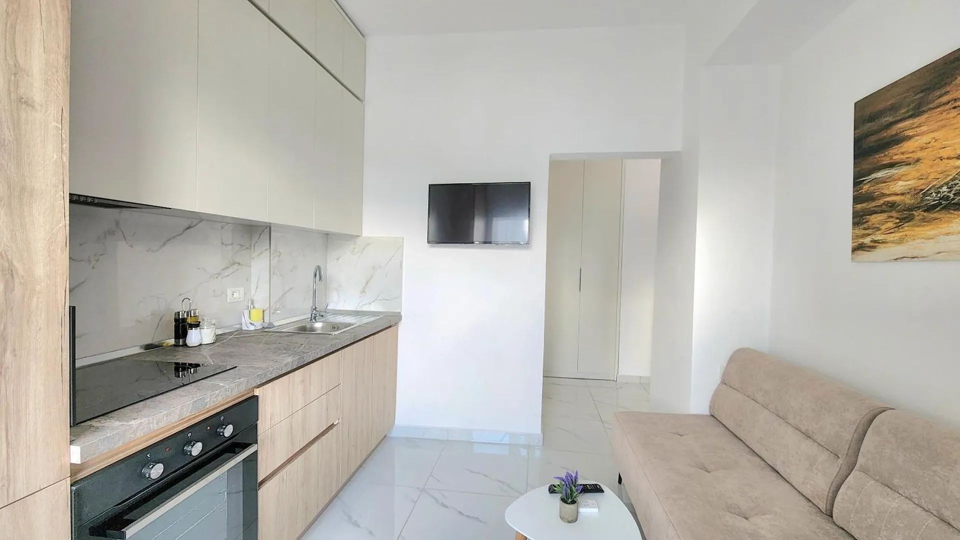 Central Tirana Apartment Getaway